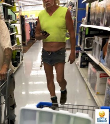 Weirdest People Of Walmart (35 Photos)